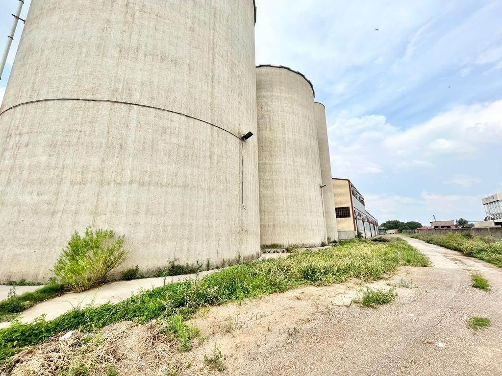 3542  m² Commercial space in Mafikeng photo number 10