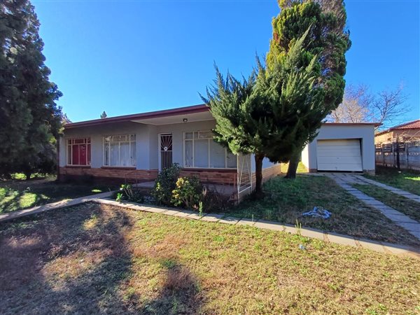 3 Bedroom House 3 Bedroom House