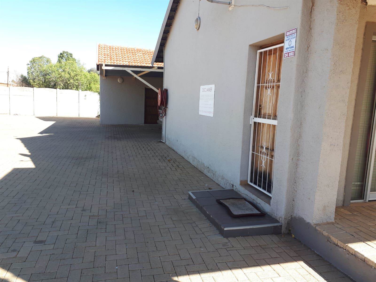 1581  m² Commercial space in Wilkoppies photo number 6