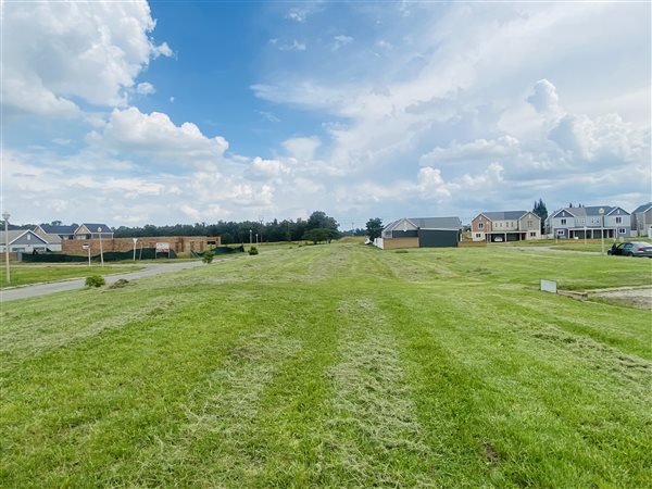 153 m² Land