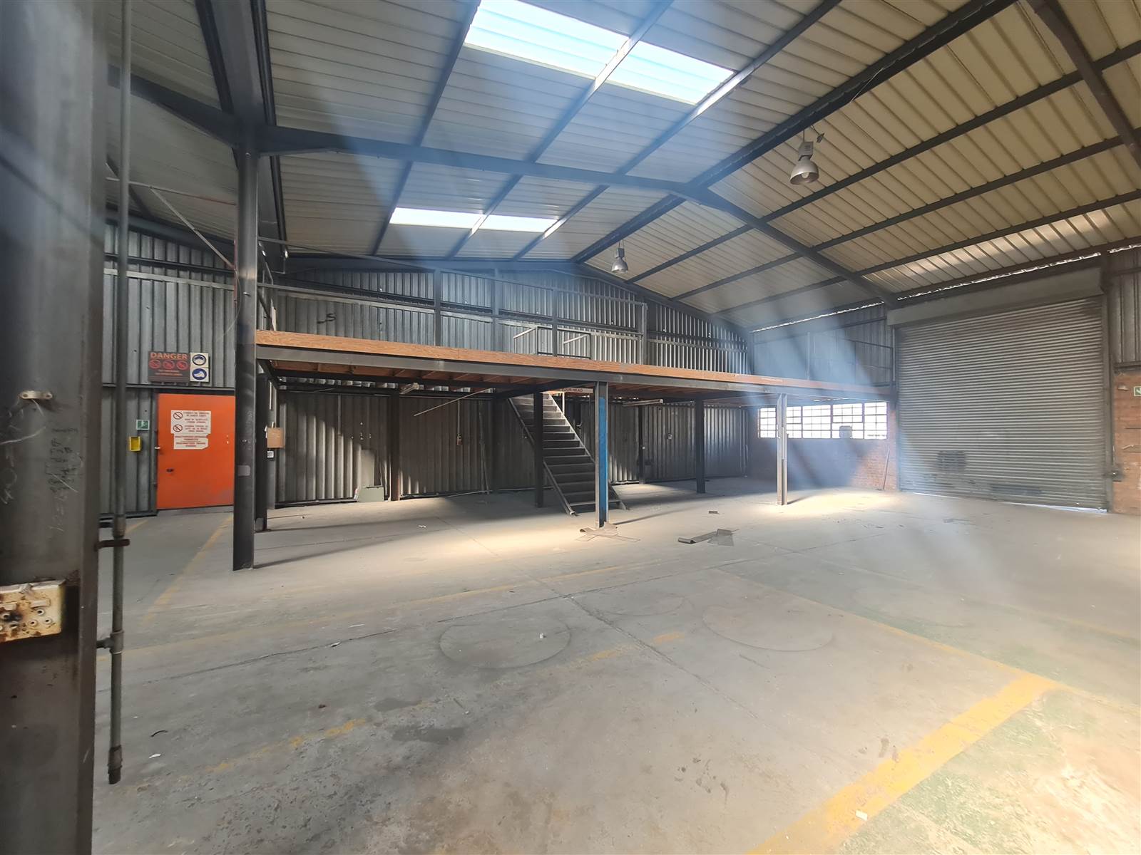 1256  m² Industrial space in Wadeville photo number 3