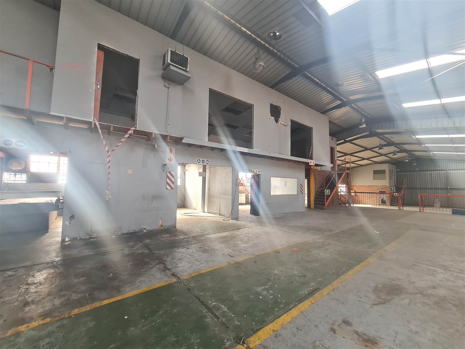 1256  m² Industrial space in Wadeville photo number 17