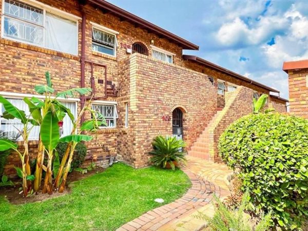 2 Bed Townhouse in Buccleuch
