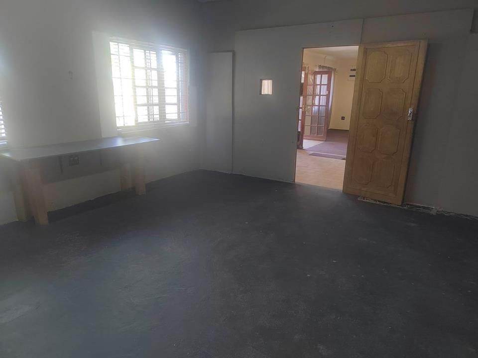 90  m² Commercial space in Krugersdorp Central photo number 5