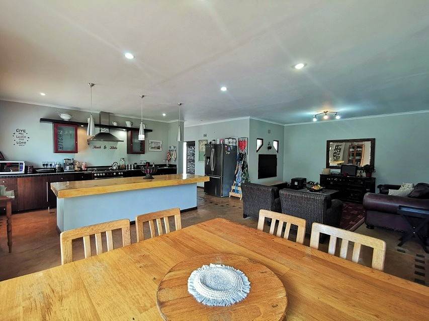 4 Bed House in Robertson photo number 7