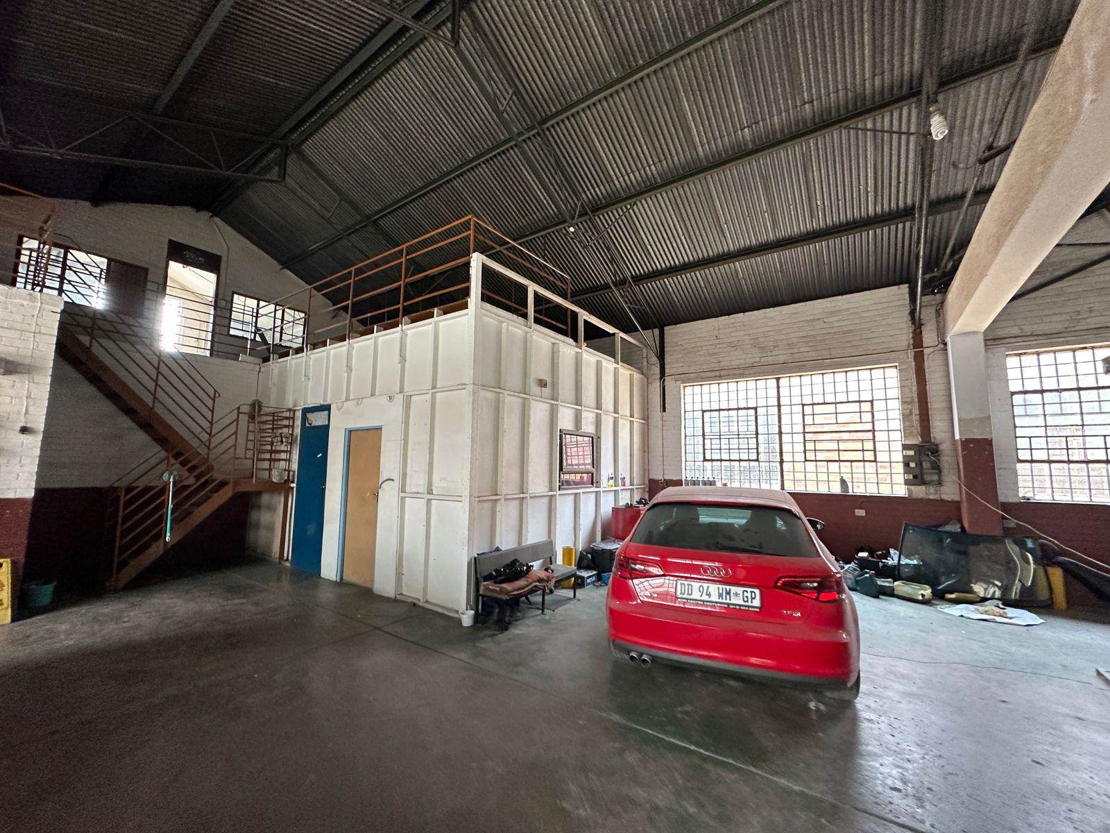 800  m² Industrial space in Booysens Reserve photo number 7