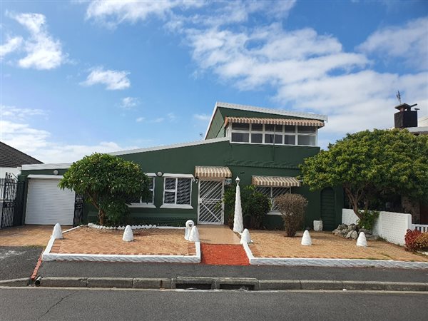 4 Bed House in Crawford