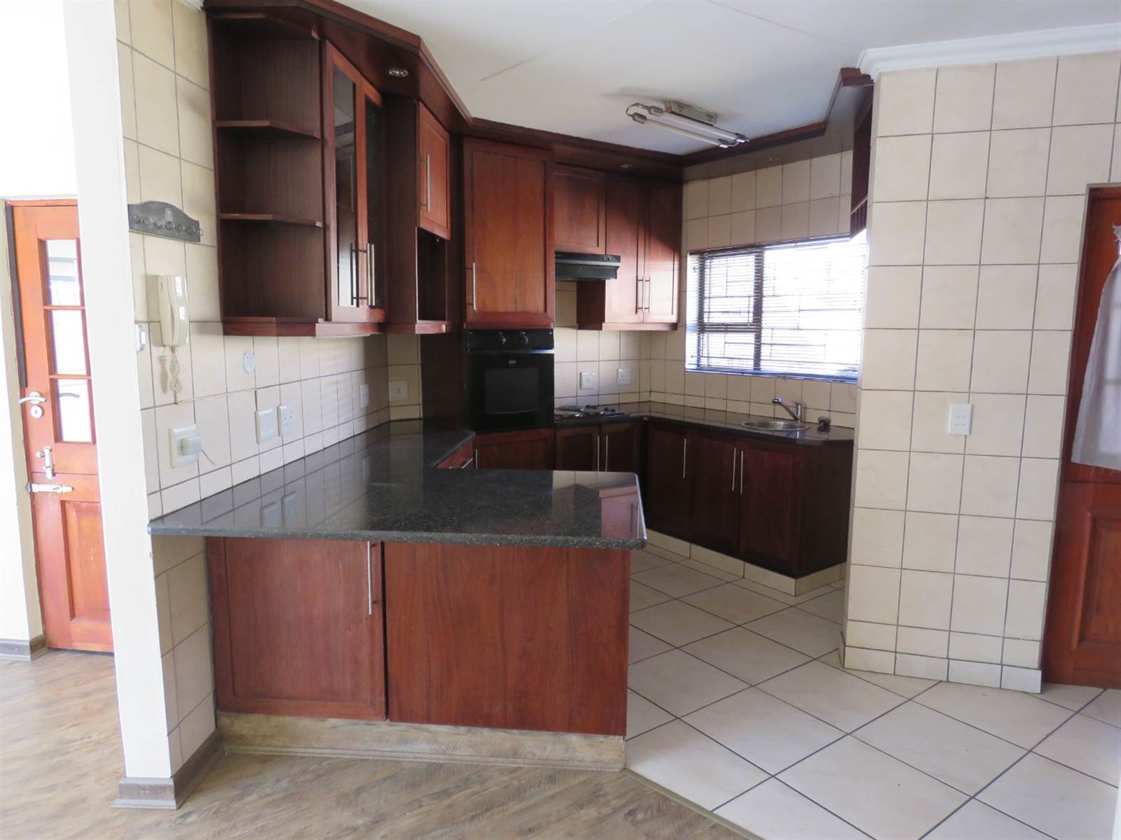 3 Bed Townhouse in Harrismith photo number 17