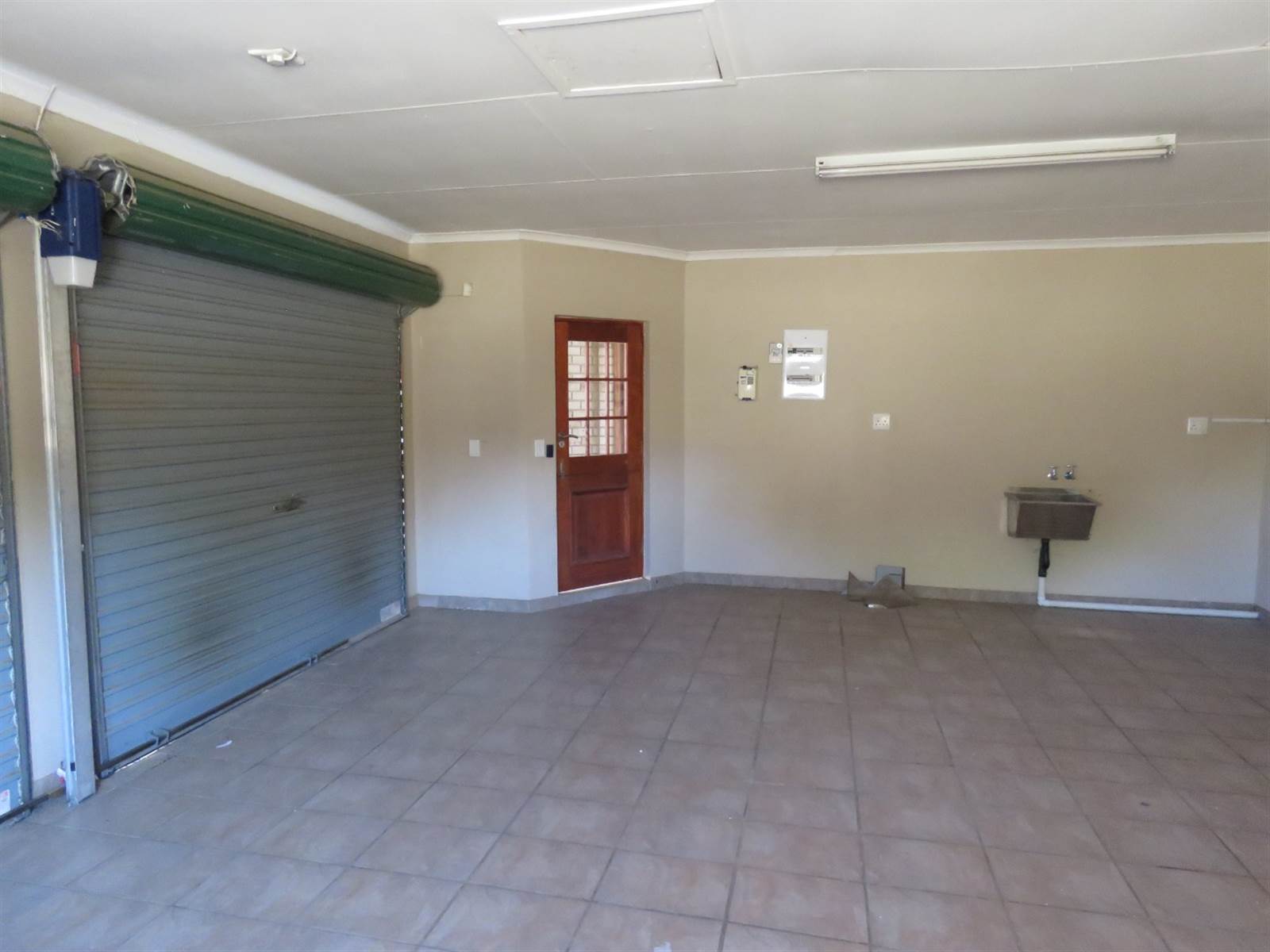 3 Bed Townhouse in Harrismith photo number 20