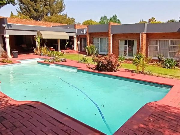3 Bedroom House 3 Bedroom House
