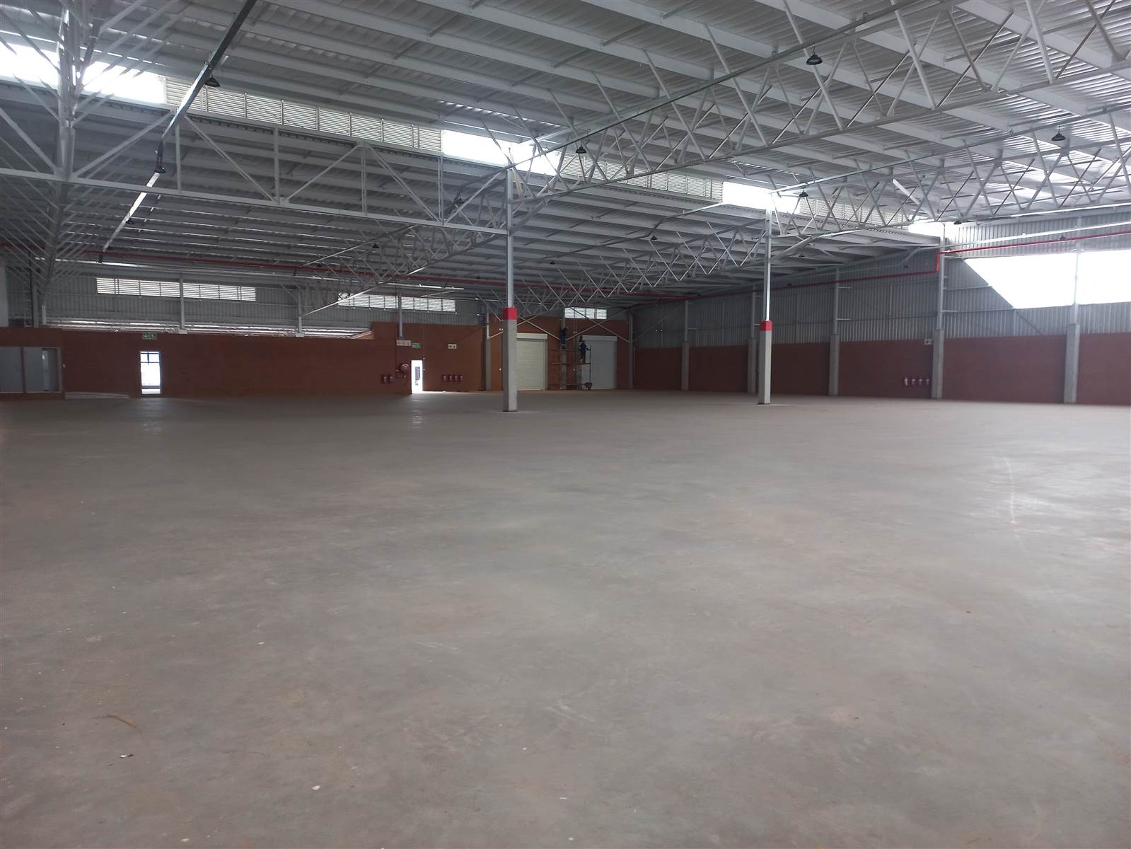 2196  m² Industrial space in Pomona photo number 6