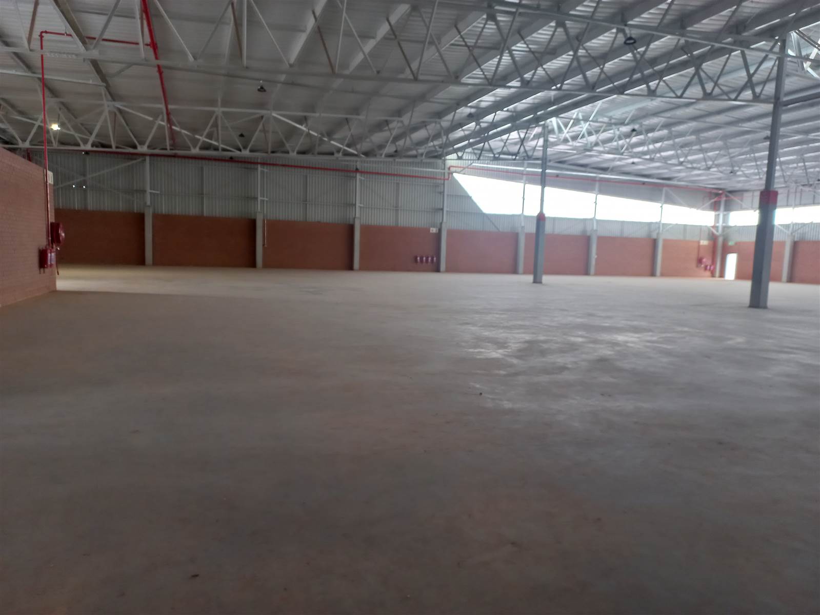 2196  m² Industrial space in Pomona photo number 8