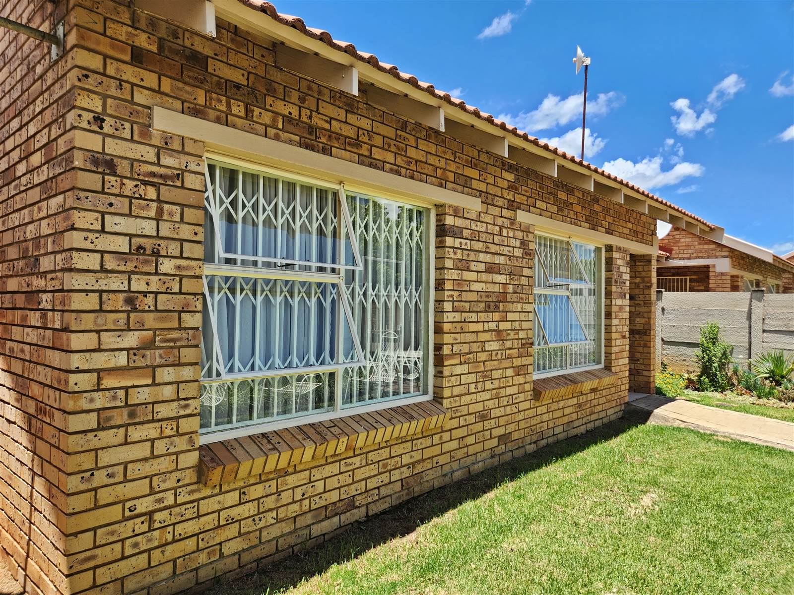 3 Bed Townhouse in Quaggafontein photo number 23