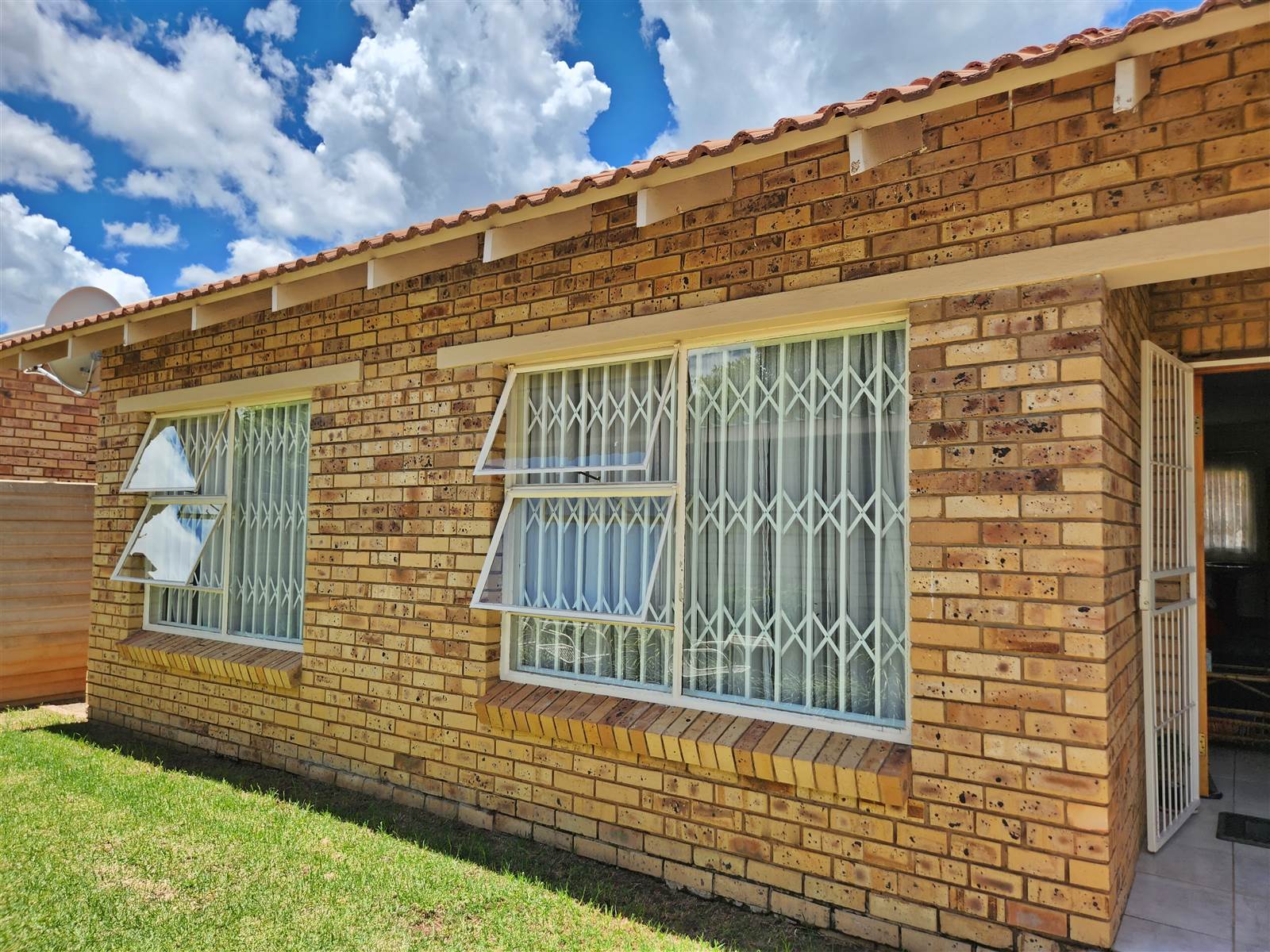 3 Bed Townhouse in Quaggafontein photo number 26