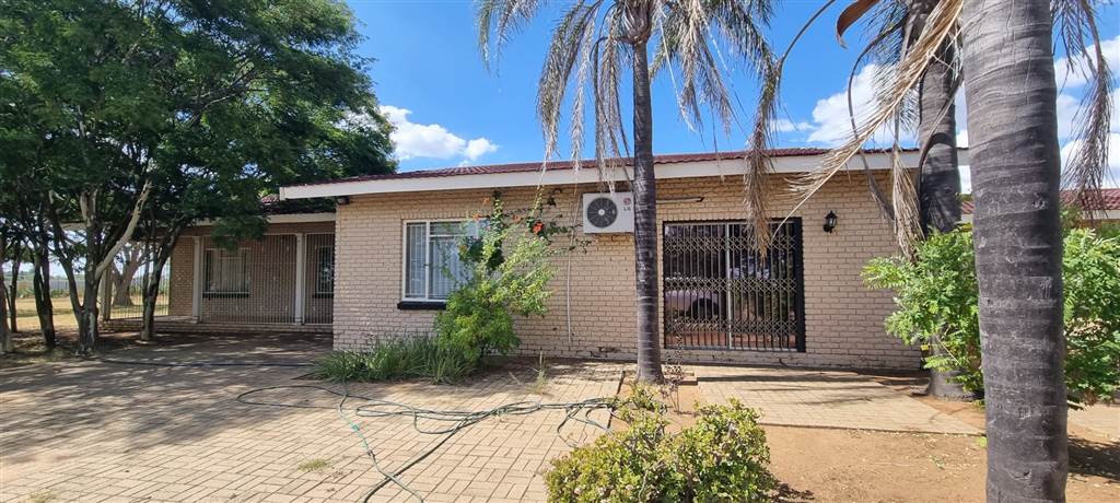 8.8 ha Smallholding in Tweefontein photo number 9