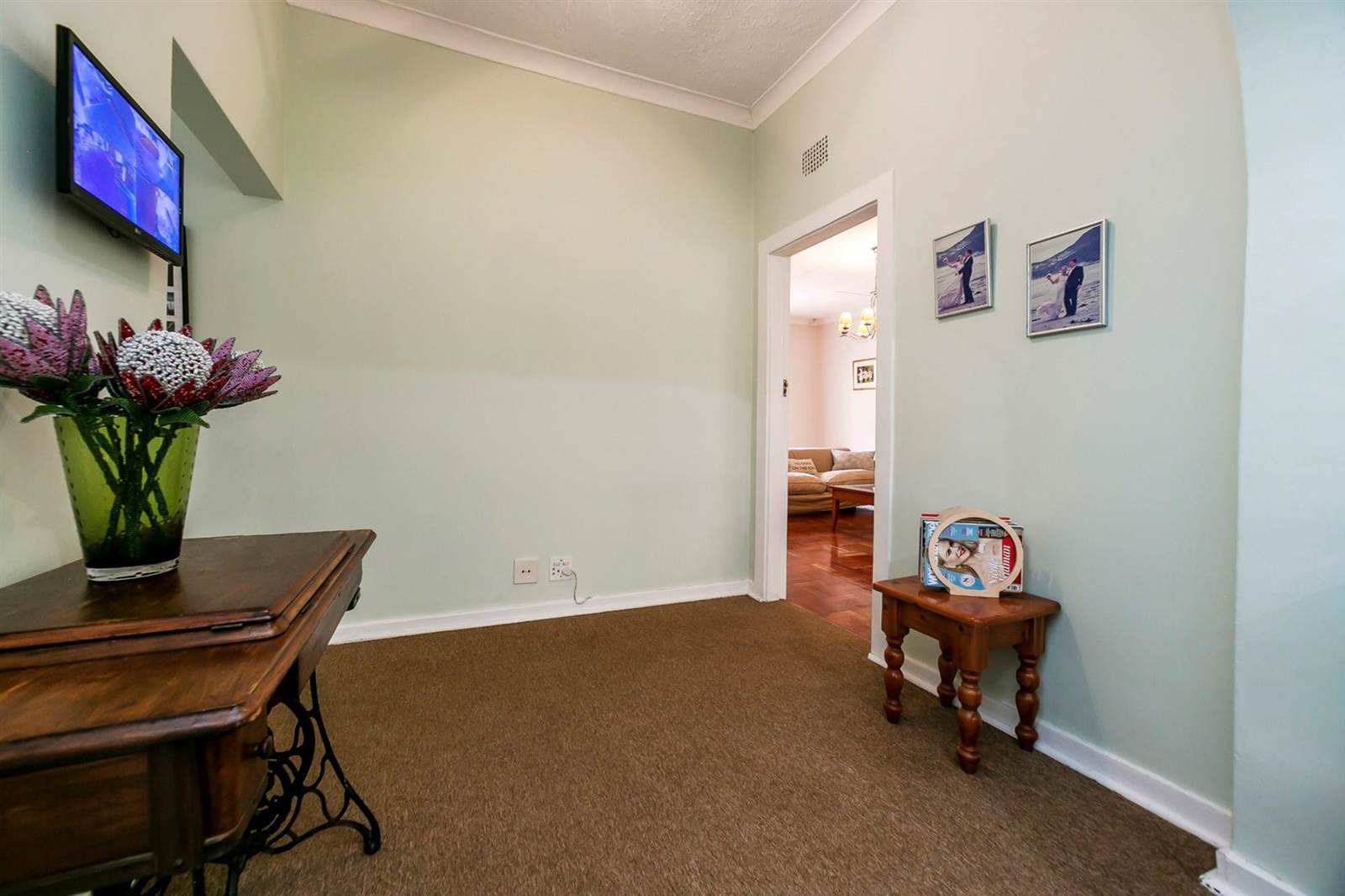 3 Bed House in Greenside photo number 19
