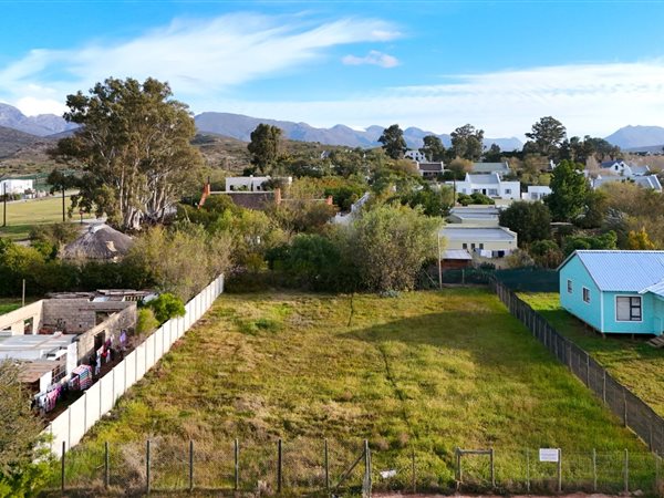 733 m² Land 733 m² Land