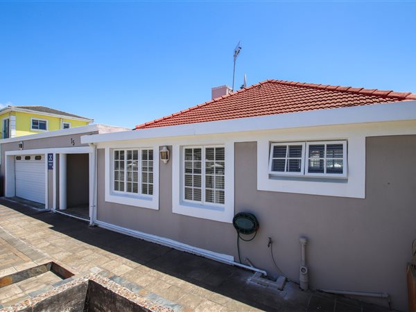 4 Bed House in Sybrand Park