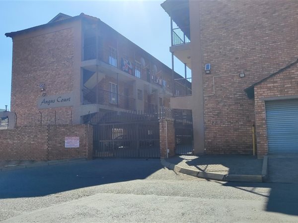 2 Bedroom Townhouse 2 Bedroom Townhouse