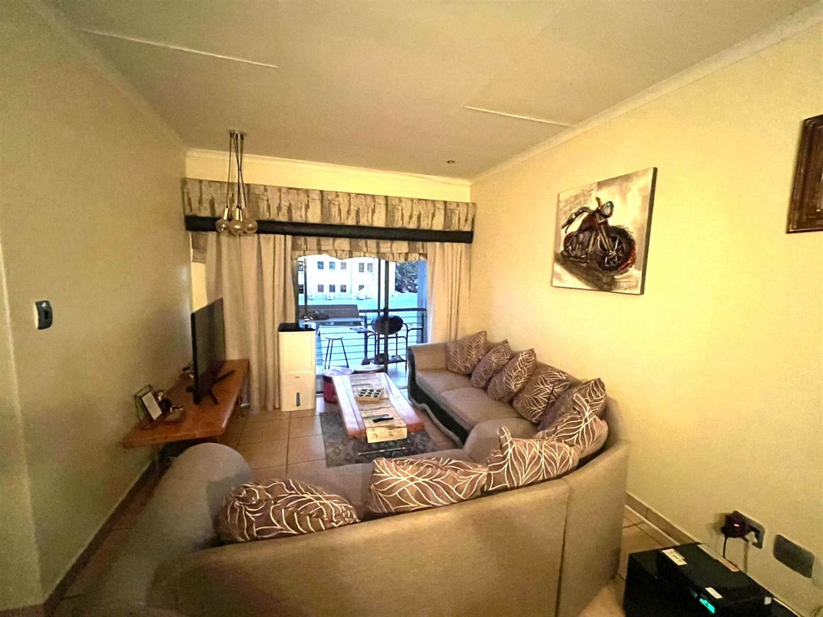 2 Bed Apartment in Die Bult photo number 1