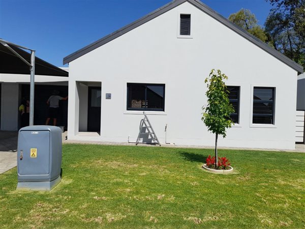 2 Bedroom House 2 Bedroom House