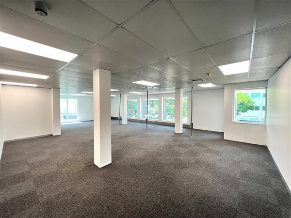 475  m² Commercial space in Morningside