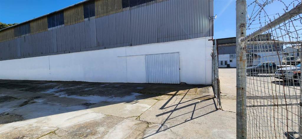 750  m² Industrial space in Dal Josafat photo number 8