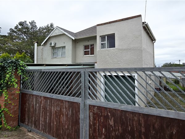 4 Bed House in Selborne