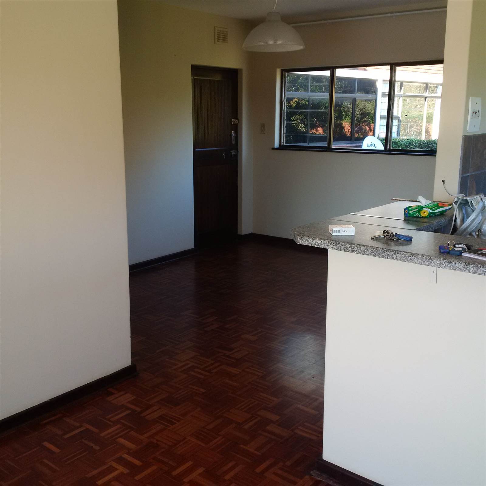 2 Bed Apartment in Illovo Beach photo number 3