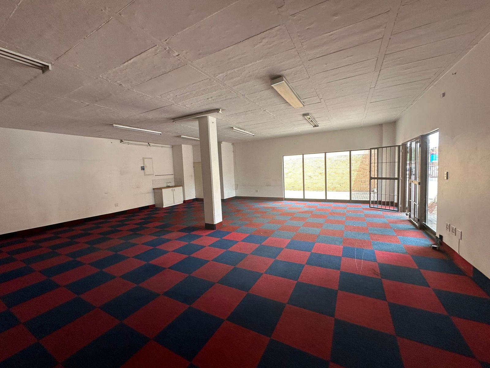 113  m² Commercial space in Alberton photo number 2