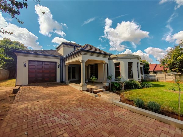 3 Bedroom House 3 Bedroom House