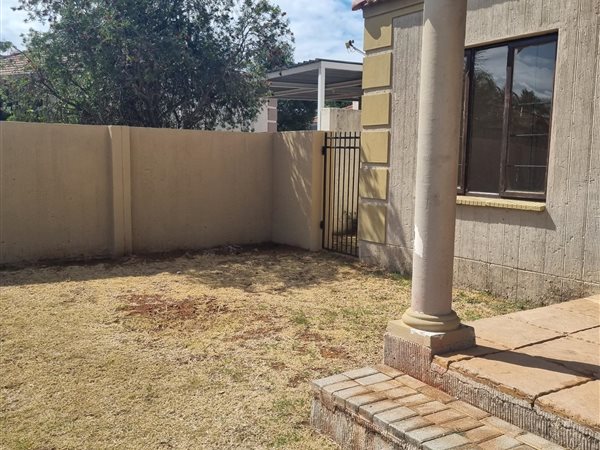 2 Bed House in Flamwood