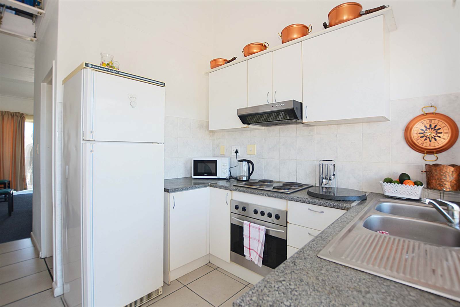 1 Bed Apartment in Parow photo number 2