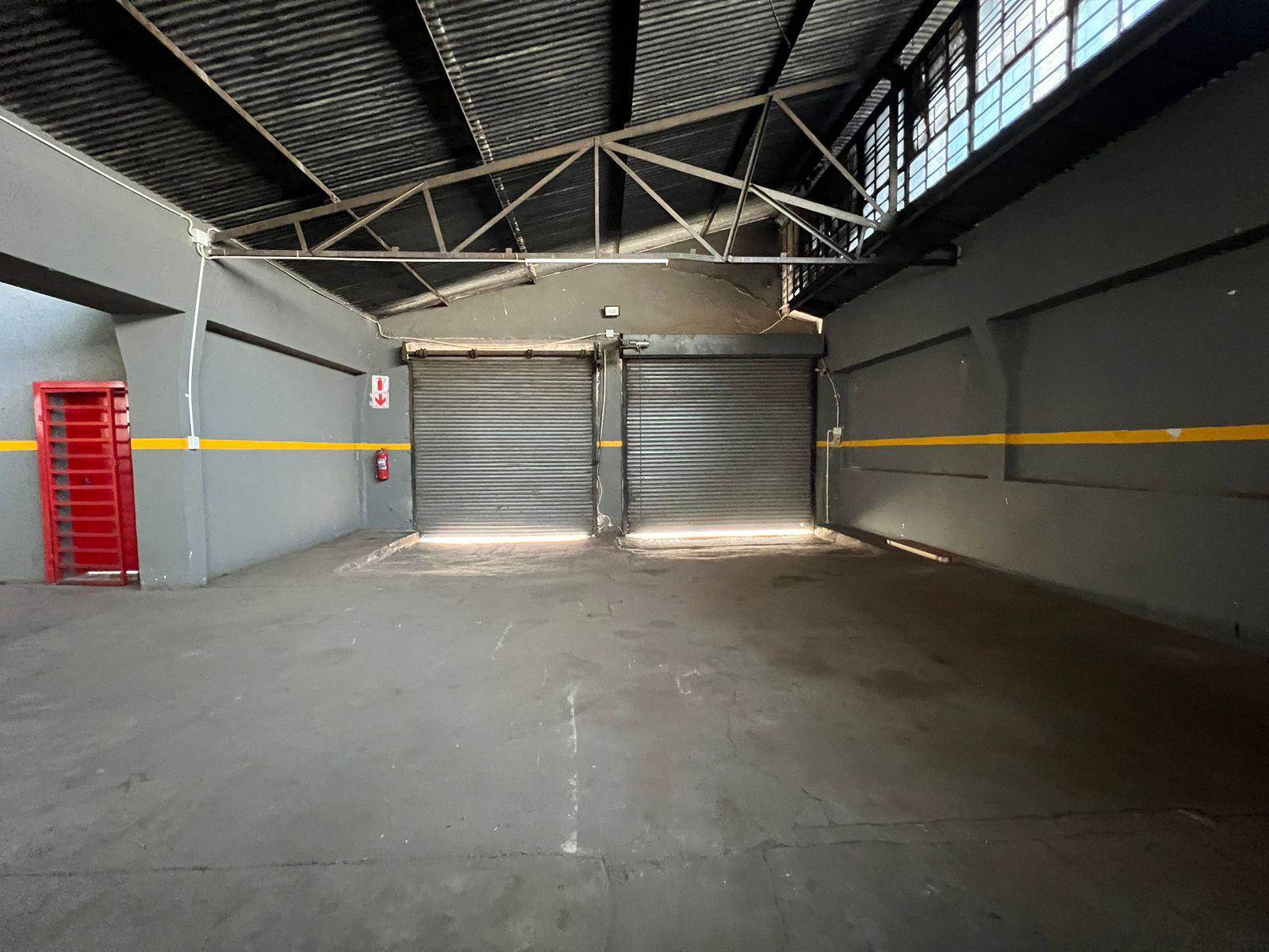 1000  m² Industrial space in Germiston Central photo number 8