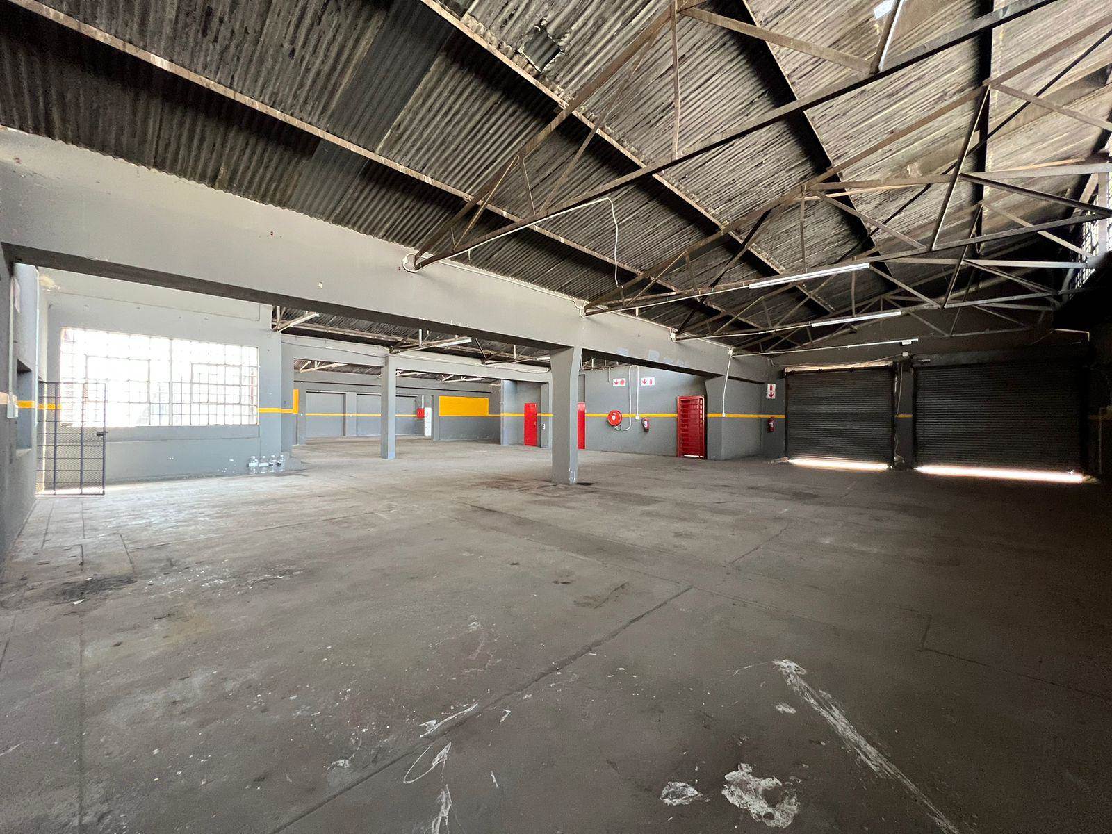 1000  m² Industrial space in Germiston Central photo number 9