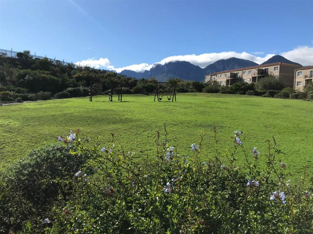 402 m² Land available in Somerset West Central photo number 10