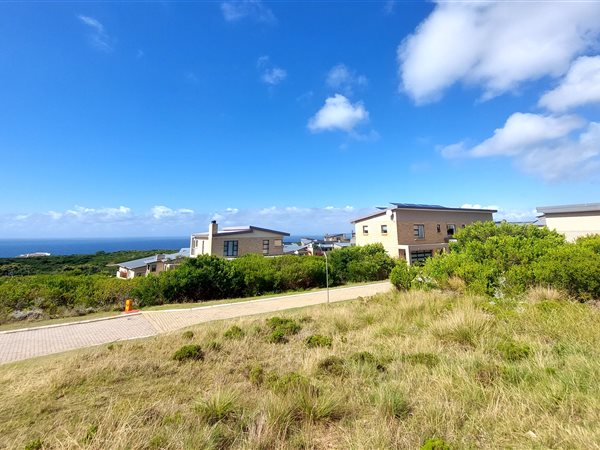 359 m² Land available in Dana Bay