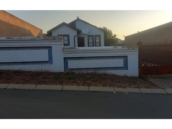 2 Bedroom House 2 Bedroom House