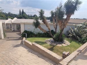 4 Bed House in Bosmont