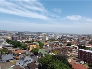 4 Bed Apartment in Berea