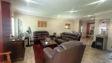 3 Bed Townhouse in Eldoraigne photo number 4