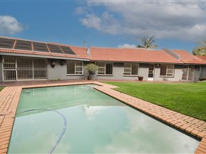 4 Bed House in Sharonlea