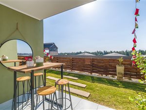 2 Bed Apartment in Mooikloof Equestrian Estate