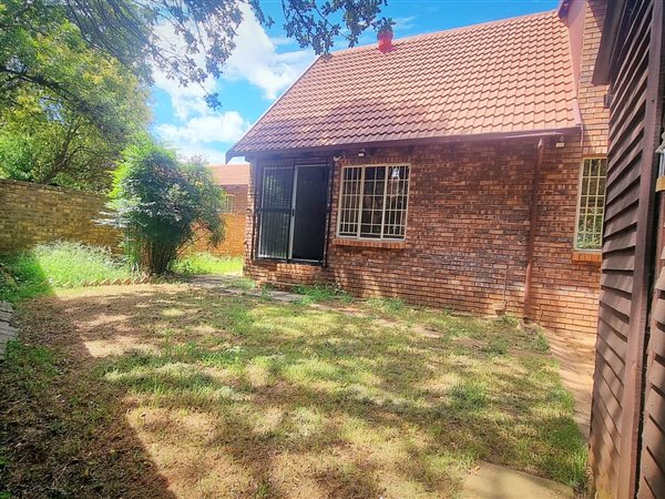 2 Bedroom Townhouse 2 Bedroom Townhouse