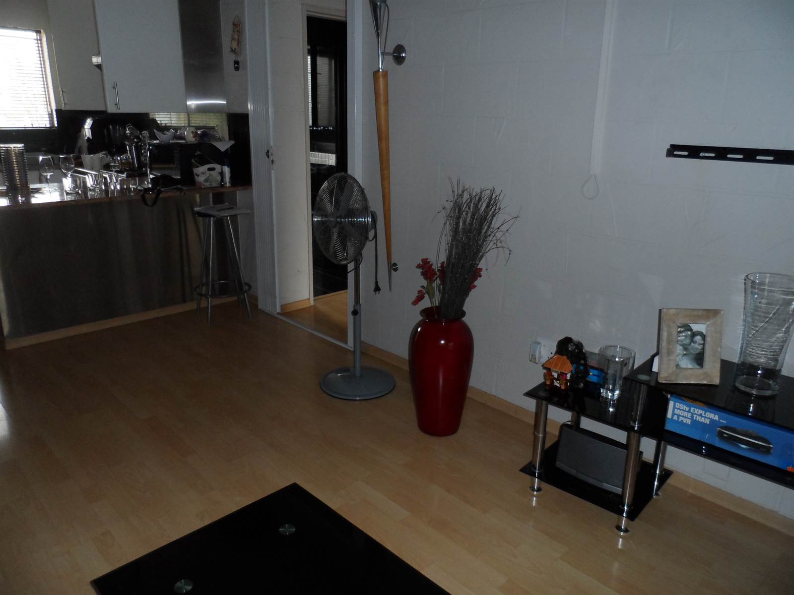 2 Bed Apartment in Northgate photo number 8