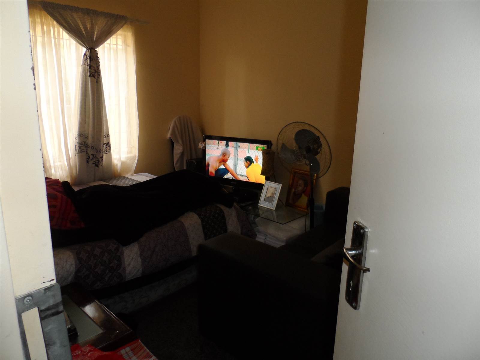 2 Bed Apartment in Northgate photo number 15