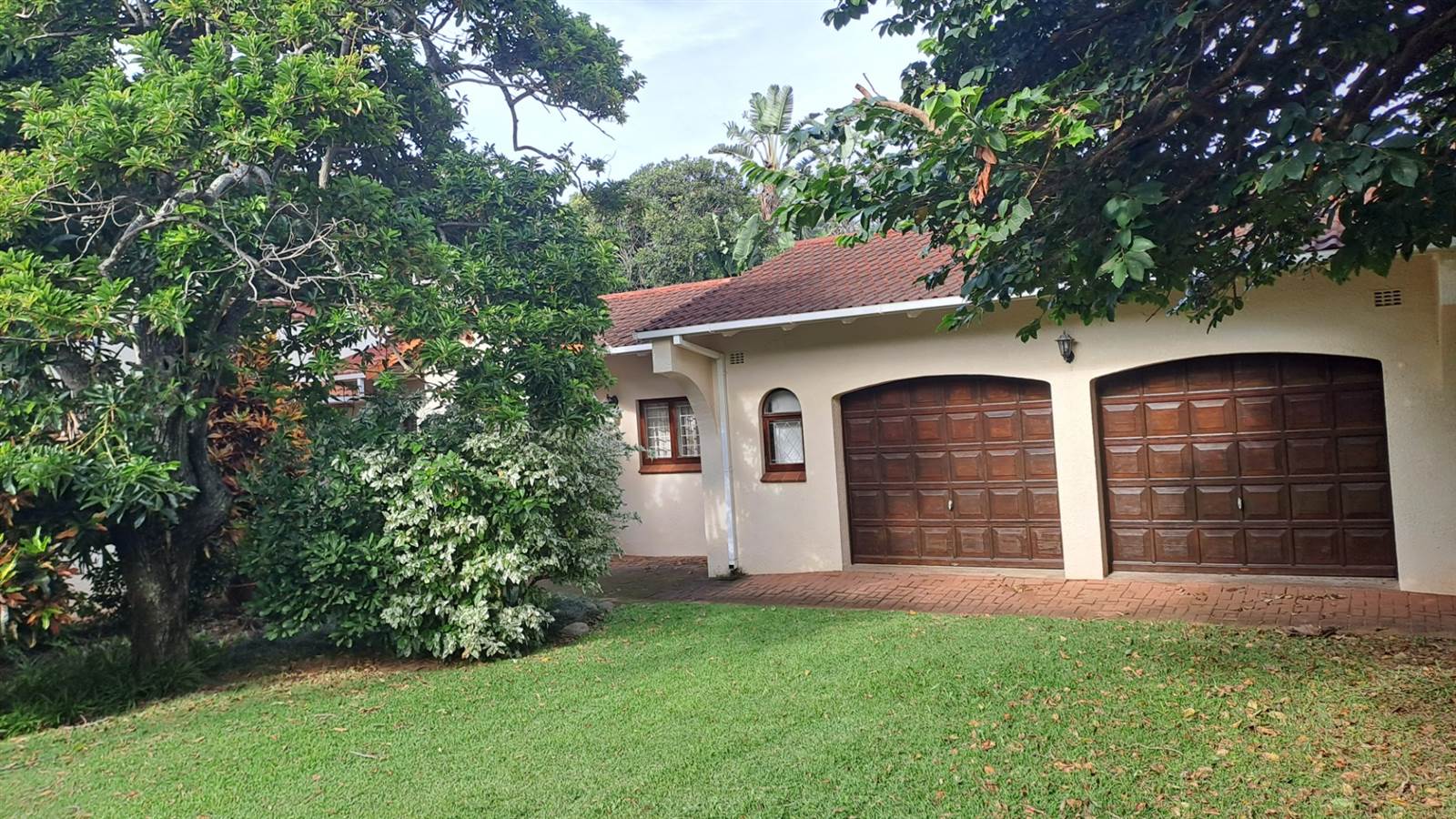 5 Bed House in Umtentweni photo number 24