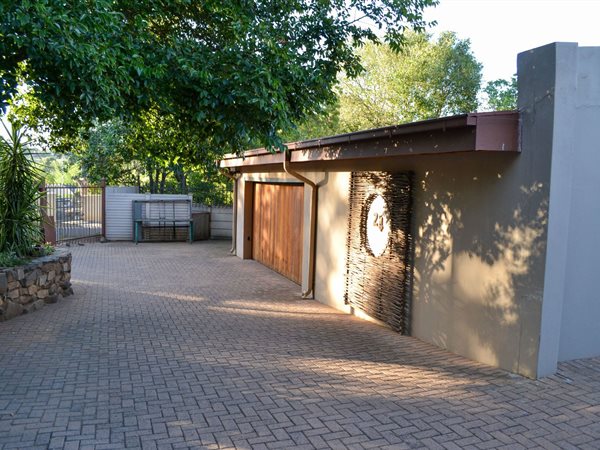 4 Bedroom House 4 Bedroom House
