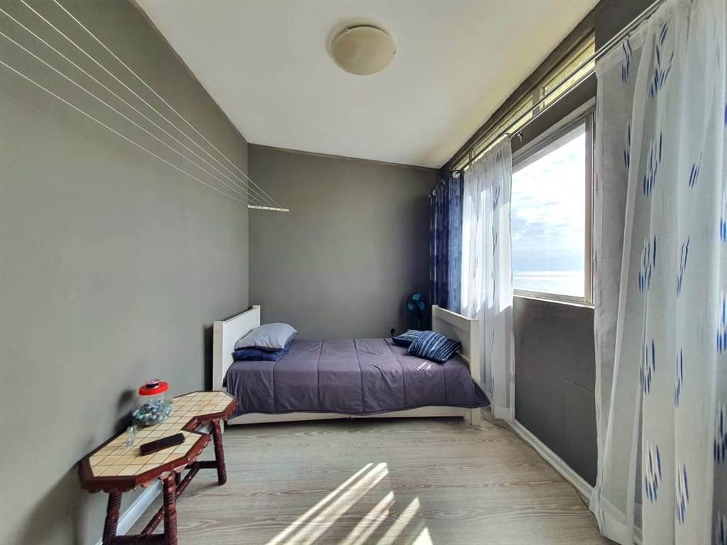 2.5 Bed Apartment in Amanzimtoti photo number 14