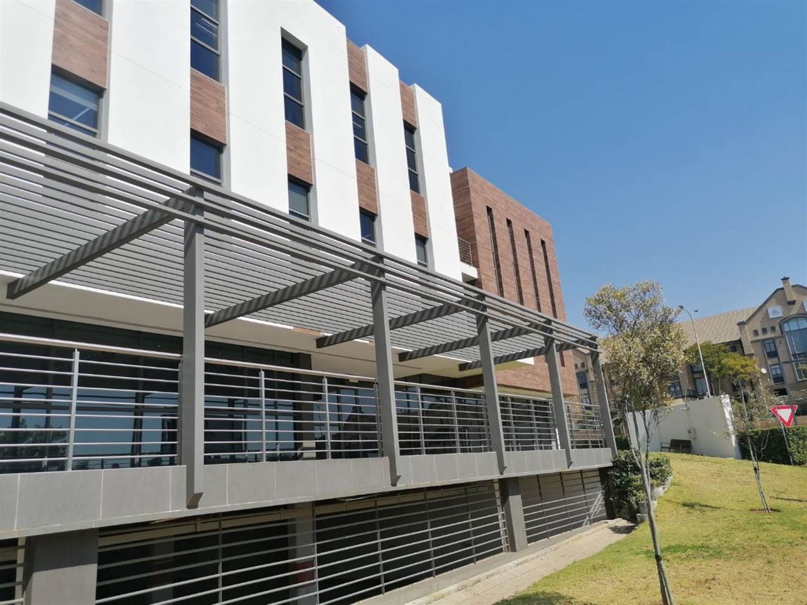 652  m² Commercial space in Bryanston photo number 12